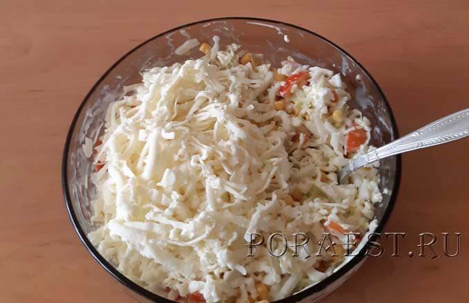 recept-salata-iz-pekinskoj-kapusty-s-syrom
